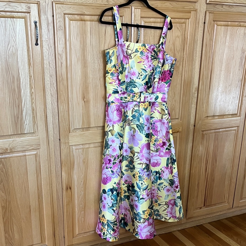 julia jordan Yellow Floral Dress with Pink Accents